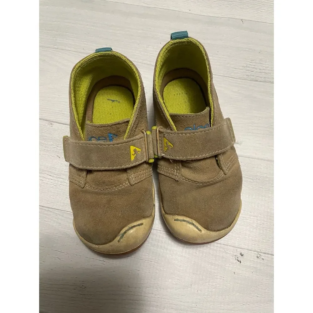 PLAE Lou Suede‎ tan shoes kids size 7.5